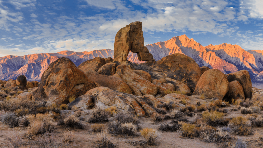 Boot Arch in the Alabama Hills